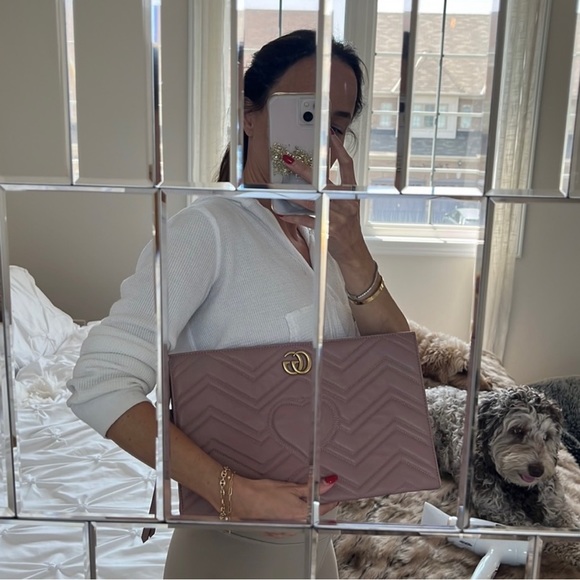 Gucci Marmont Clutch - Picture 7 of 8